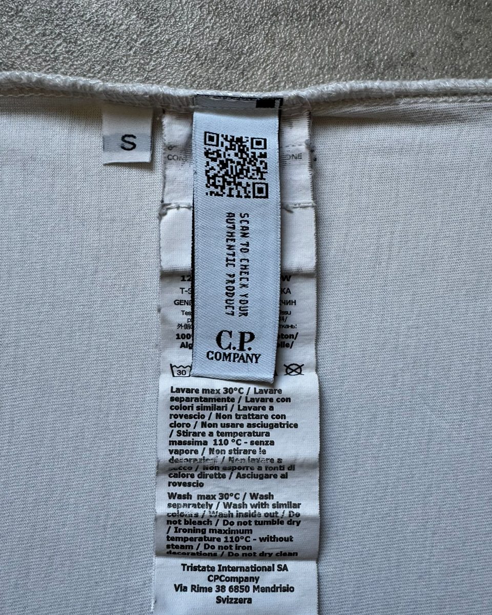 C.P. Company Goggle Print Tee — photo 5 sur 6
