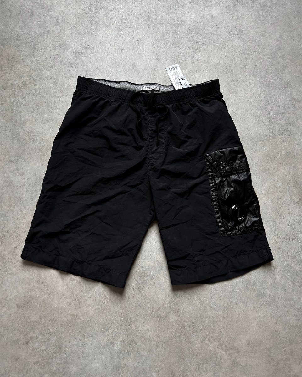 C.P. Company Nylon Logo Shorts — photo 1 sur 8