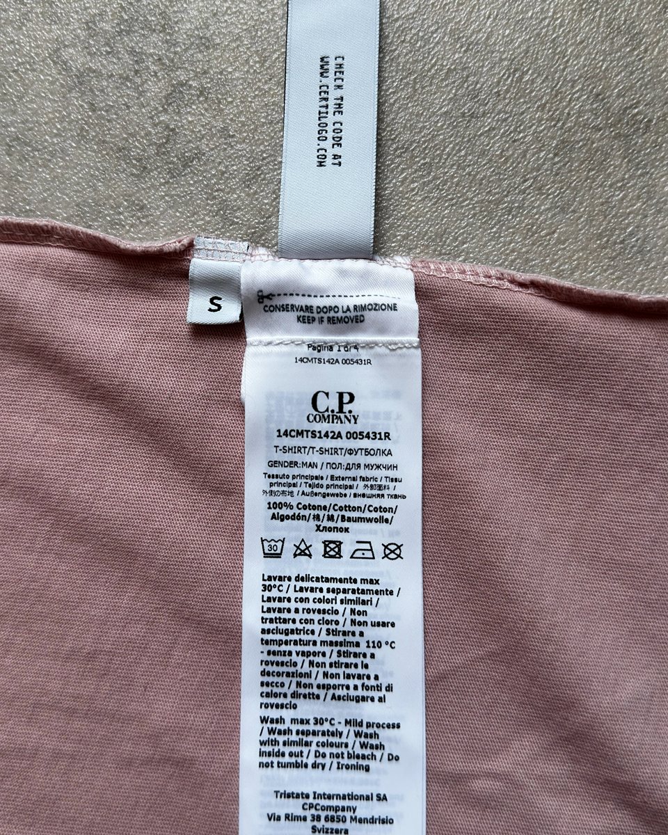C.P. Company Blush Logo Tee — photo 6 sur 6
