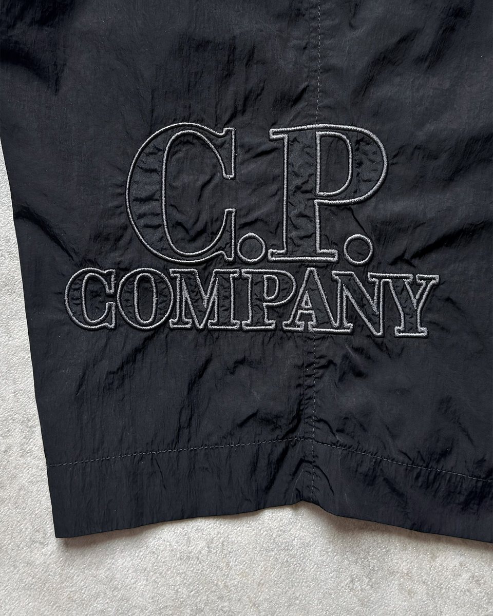 C.P. Company Embroidered Logo Shorts — photo 6 sur 6